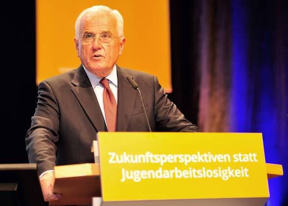 Der Kongress Europatriates startet am Montag (23.06.2014) in der Congresshalle in Saarbrücken. Der dreitägige Kongress zur Lösung der Jugendarbeitslosigkeit in Europa legt ein Konzept und seine Finanzierung vor und zeigt Best Practices und Lösungen aus den Mitgliedsstaaten. Im Bild: Rede von Prof. Dr. Peter Hartz, Vorsitzender der Regierungskommission der Arbeitsmarktreformen in Deutschland.