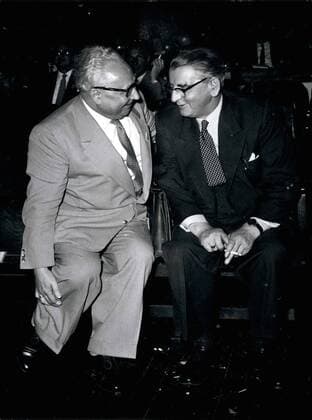 Jul. 07, 1956 - SPD Meeting In Munich: The leader of the SPD, Erich OIlenhauer (Erich OIlenhauer ) talking to Morgan Phillips (Morgan Phillips), the leader of the Sozialist International from London.  - ZUMAk09
