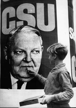 LUDWIG ERHARD n a n a  - ZUMAk09