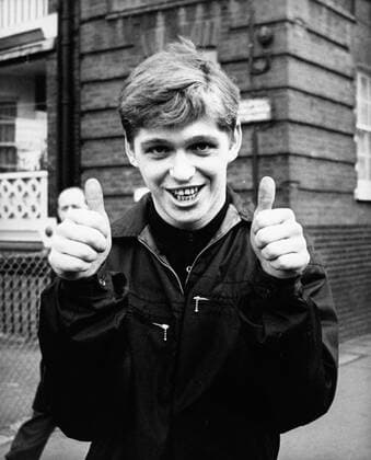 Georgie Fame, 75. Geburtstag am 26. Juni Jan. 12, 1965 - London, England, U.K. - Pop singer GEORGIE FAME gives an enthusiastic thumbs up after taking over the No. 1 spot in the Top Ten, with his recording of, Yeh Yeh. London United Kingdom  - ZUMAk09