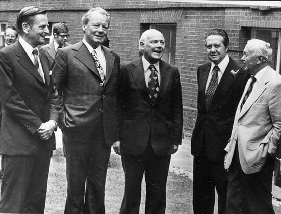 May 8, 1960 - Location Unknown - MARIO SOARES, born December 7, 1924, served as Prime Minister of Portugal and later the 17th President of Portugal from 1986 until 1996. PICTURED: Mario Soares chatting with a group of colleagues. n a n a  - ZUMAk09