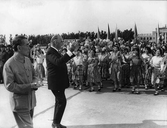 Sep. 14, 1973 - Beijing, China - President of the French Republic GEORGES POMPIDOU is welcomed to China by the Premier ZHOU ENLAI and the citizens of Beijing. Beijing China  - ZUMAk09