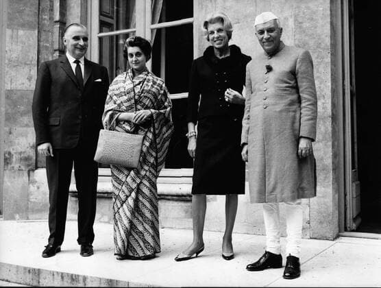 Sep. 20, 1962 - Paris, France - President of France GEORGES POMPIDOU, INDIRA GANDHI, CLAUDE POMPIDOU, and Prime Minister of India and father of Indira, JAWAHARLAL NEHRU. Paris France  - ZUMAk09