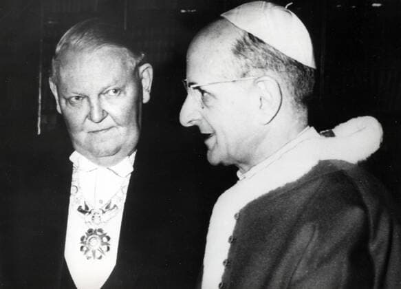 Jan. 29, 1964 - Vatican City, Italy - As Germany s minister of economic affairs from 1949 to 1963, LUDWIG ERHARD crafted the plan for West Germany s post-World War II economic recovery, sometimes called the German economic miracle. In 1957 he was named vice chancellor, and in 1963 he succeeded Konrad Adenauer as chancellor. PICTURED: LUDWIG ERHARD and Pope PAUL VI. Vatican City Italy  - ZUMAk09