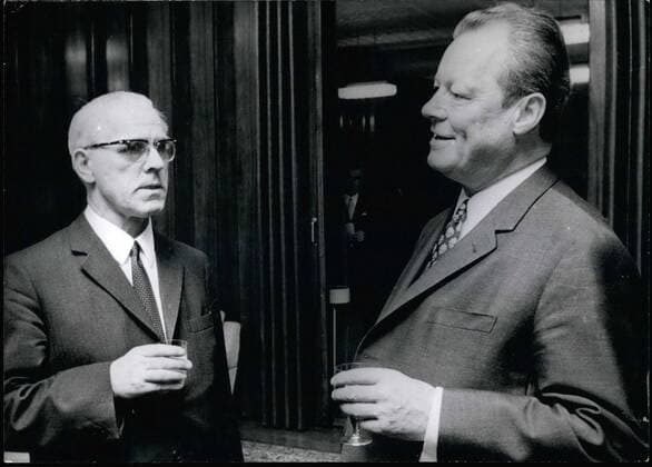 Mar. 03, 1970 - Nobel-Prize for Peace for Willy Brandt: The chancellor of the Federal Republic of Germany Willy was elected by the commitee for the nobel prize for peace 1971. Brandt received this high award for his fundamental co-operation to achieve the peace in Urope and for the understanding of the people among each other. Brandt get the prize together with a sum of DM 330 000 (about 00 000) on December 10th in Oslo (Norway). He is the 53rd winner of this prize. The last winner from Germany of the nobel prize was the publisher Carl von Ossietzky in 1935. Photo shows Federal chancellor Willy Brandt during the meeting with the Prime Minister of the German Democratic Republic Willie Stoph (left) in Erfurt (GDR)  - ZUMAk09