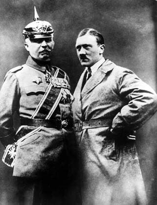 IMAGO History, Zweiter Weltkrieg: 1939 - 1945 Jan 18, 2005; Berlin, GERMANY; (File Photo. Date Unknown) Nazi leader ADOLF HITLER (R) with General ERICH VON LUDENDORF who supported Hitler in his very first movement for power.. Berlin GERMANY  - ZUMAk09