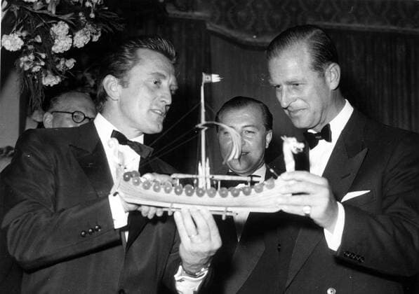 Apr 01, 2009 - London, England, United Kingdom - KIRK DOUGLAS and PRINCE PHILLIP London United Kingdom  - ZUMAk09