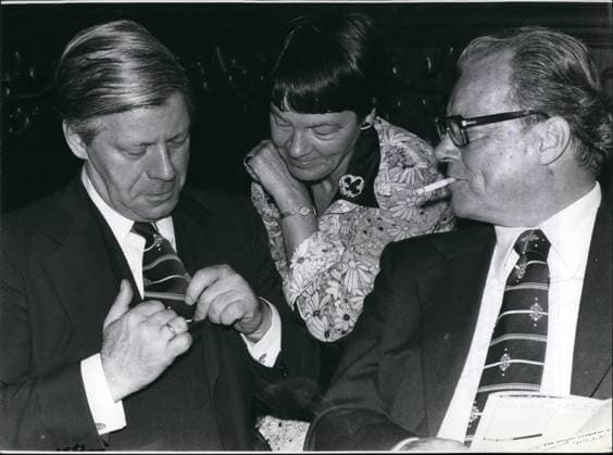FINAL PHASE OF THE ELECTION CAMPAIGN IN WEST-GERMANY: Unanimity... ...-not only in political matters- are showing Chancellor Helmut Schmidt (l.) and the chairman of the SPD, Willy Brandt (picture). First Lady Hannelore Schmidt had noticed immediately the conformity in tastes of the politicians as ties are concerned. But either the Chancellor nor the chairman of the Social Democrats were huffed by the lady s hint.  - ZUMAk09