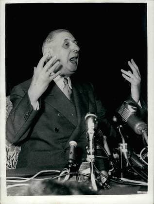May 05, 1958 - GENERAL DE GAULLE MAKES HIS SPEECH GENERAL DE GAULLE made his speech at the Hotel Palais D Orasy - Paris - this afternoon..It wask that he was Ready following the Algerian Crisis. Keystone Photo Shows:- With his mouth wide Open - General De Gaulle Emphasizes a point - during his speech this afternoon.  - ZUMAk09