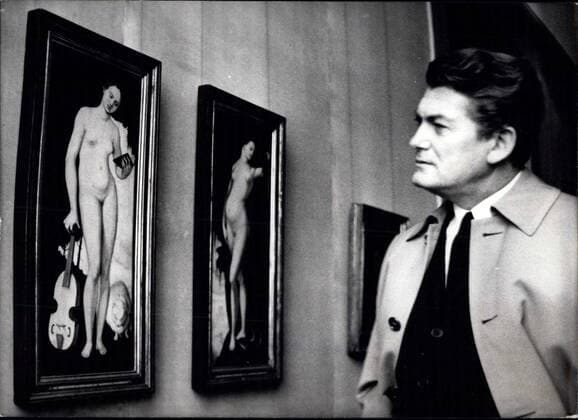 Mar. 02, 1966 - JEAN MARAIS IN MUNICH The French filmstar Jean Marais came to the Bavarian metropol on the last of March to attend the German first performance of the film Fantomas against Interpol . Marais has got the leading part in this utopian criminal film. Privately the filmidol showed up at the old Pinakothek in Munich. Jean Marais showed a great interest in the works of the great painters - our picture.  - ZUMAk09