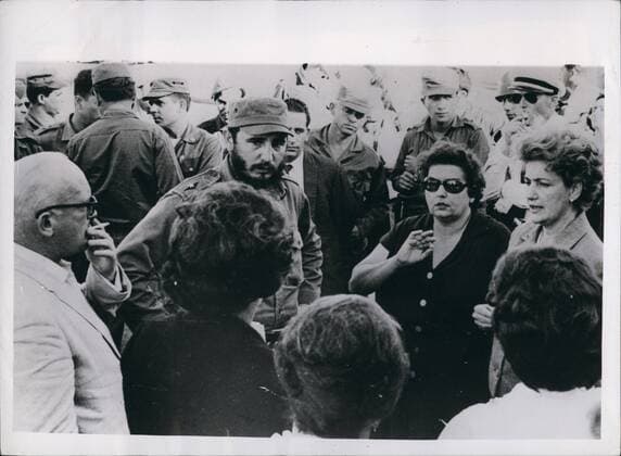 Jan. 01, 1963 - Castro With The Parents Of The Bay Of Pigs Prisoners, Released After A deal With The Americans For 63 Million dollars. Fidel Castro the pro-communist leader of Cub who recently agreed to the release of the prisoners held by Cuban Govt after the abortive invasion of Cuba in April 1961 met some of the parents of the American prisoners. Photo shows Fidel Castro talks with some of the parets of the American prisoners.  - ZUMAk09