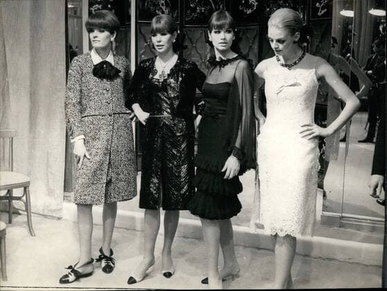IMAGO ICONS: Coco Chanel Feb. 02, 1966 - Fashion show at Coco Chanel s.: Photo shows mannequins modelling dresses designed by Coco Chanel at Fashion show yesterday.  - ZUMAk09