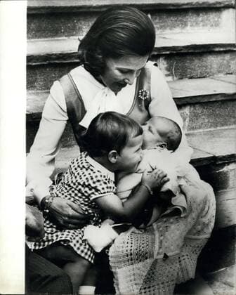 Aug. 02, 1973 - BABY SON FOR PRINCESS SONJA. Two-year old Princess Martha Louise greeting her baby brother. Prince Haakon Magnus, when he arrived home recently with his mother, Crown Princess Sonja of Norway, from an Oslo hospital where he was born on July 2lsr. Princess Sonja married Crown Prince Harald in 1968.  - ZUMAk09