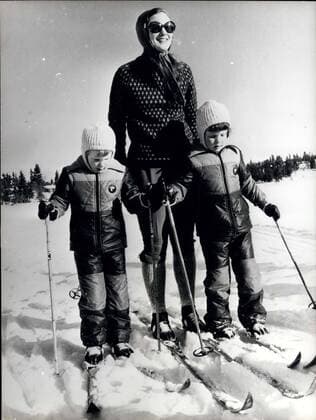 Feb. 26, 1975 - Queen Margrethe of Denmark and Children enjoying skiing in Norway. Queen Margrethe of Denmark, with her children , Prince Frederik and Prince Joachim suitably dressed for the wintry surroundings in Norway , where she is teaching them to ski. Prince Henrik was unable to join them as he was in Nepal attending the coronation of King Birendra.  - ZUMAk09