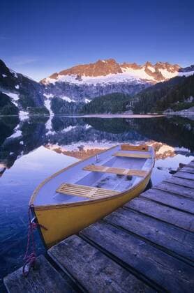 Lake Lovely Water at dawn, Tantalus Provincial Park, British Columbia, Canada.  bcp06199 ChrisxJaksa