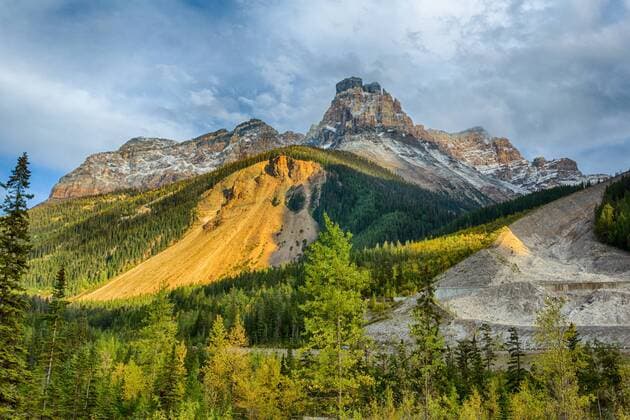 Cathedral Mountain, Yoho National Park, British Columbia, Canada  acp75304 Phootography