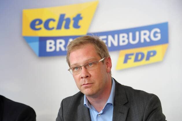 Andreas Büttner und Gregor Beyer (nicht im Bild), die Spitzenkadidaten der FDP für die Landtagswahl, stellen am 07. August 2014 in Potsdam ihr Wahlprogramm vor. Am 14. September 2014 wird der brandenburgische Landtag neu gewählt. Landtagswahl 2014 in Brandenburg