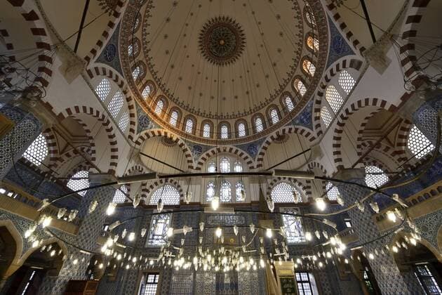 Turkey, Istanbul, Interior of Rustem Pasha Mosque  LH000100