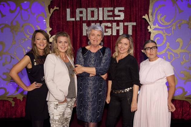 von links: Carolin KEBEKUS, Deutschland, Comedian, Mirja BOES, Deutschland, Schauspielerin, Comedian, Gastgeberin Gerburg JAHNKE, Deutschland, Moderatorin, Comedian, Simone SOLGA, Deutschland, Comedian, Rosemie WARTH, Deutschland, Comedian, in der Sendung LADIES NIGHT (am 16. Oktober 2014 um 22.45 Uhr erstmals im Ersten Deutschen Fernsehen), 01.10.2014.
