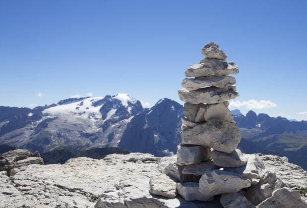Italy, Trentino, Belluno, Cairn at Pordoi Pass  WWF003051