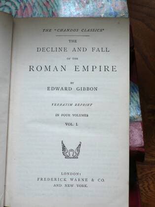 Feature Symbol: Gibbon s Roman Empire 09 14 sepo Buch Bücher Geschichte Historie Geschichte Geschichtswissenschaft Römisches Reich Römer antiquarisches Aatiquarische antiquarisch Antiquariat Edward Gibbon 1737-1794 gebunden gebundene The Decline and Fall of the Roman Empire Aufstieg und Fall des Römischen Reiches books historich hoch