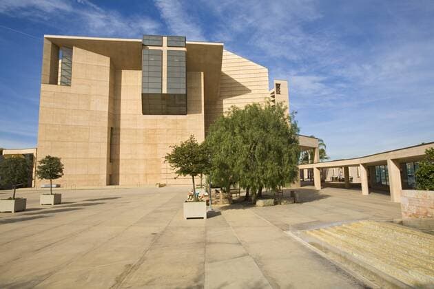Architektur von Rafael Moneo Cathedral of Our Lady of the Angels The Plaza at the Cathedral of Our Lady of the Angels by architect Rafael Moneo, Downtown Los Angeles, California, USA 900_01_ca16940