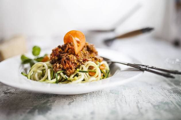 Zoodles, Spaghetti made from Zucchini, with bolognese sauce  SBDF001016