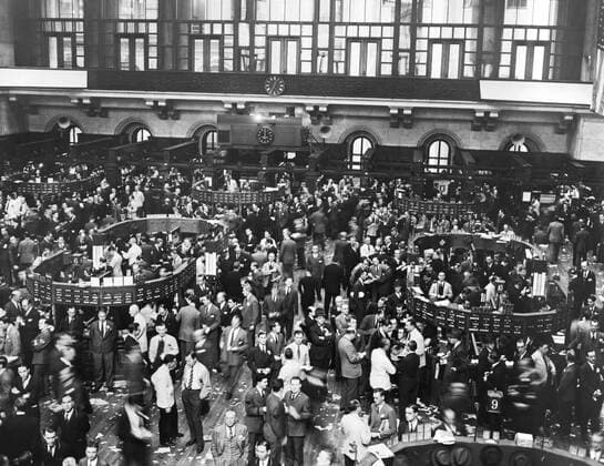 IMAGO History, Zweiter Weltkrieg: 1939 - 1945 New York, New York: December 8, 1941 The floor of the New York Stock Exchange shortly after President Roosevelt declared war on Japan after the attack the day before on Pearl Harbor. 990_05_1-Fin-StEx_27HR
