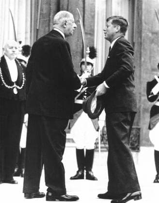 Vienna, Austria: June, 1961 President Kenndy and French President Charles de Gaulle meet at the Vienna Conference. 990_16_X-Kennedy-JF-FL_2HR