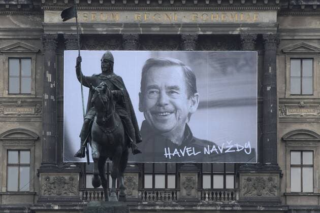 Portrait of Vaclav Havel on the the facade of the National Museum in Prague with writing HAVEL FOREVER, on Friday, October 27, 2014. (CTKxPhoto MichalxKamaryt) CTKPhotoOF201410273439901  kmt 1