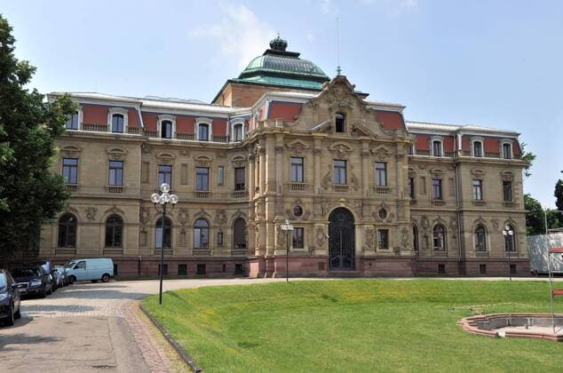 a - Aussenaufnahme Bundesgerichtshof Karlsruhe, BGH, Palais, Erweiterungsneubau, Erweiterungsneubau