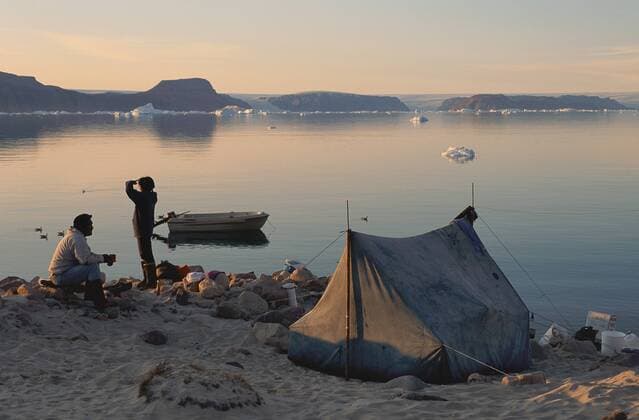Camp of Inuit Narwhal hunters, Qaanaq, Greenland.  1123607 StaffanxWidstrand