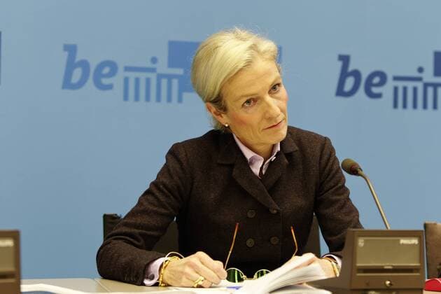 Sybille von Obernitz DEU, Deutschland, Berlin 2012-01-13: Wirtschaftssenatorin Sybille von Obernitz CDU waehrend einer Pressekonferenz im Roten Rathaus.