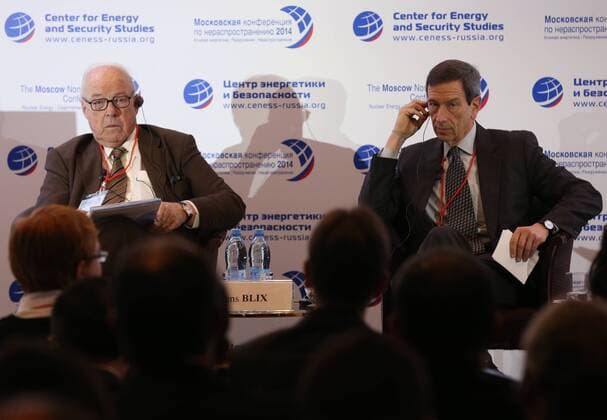 MOSCOW, RUSSIA. NOVEMBER 21, 2014. Hans Blix (L), former head of the International Atomic Energy Agency (IAEA) and Robert Einhorn, senior adviser in the Center for Strategic and International Studies (CSIS) International Security Program, attend the 2014 Moscow Nonproliferation Conference: Nuclear Energy, Disarmament, Nonproliferation. Artyom Korotayev TASS  RE1555E7