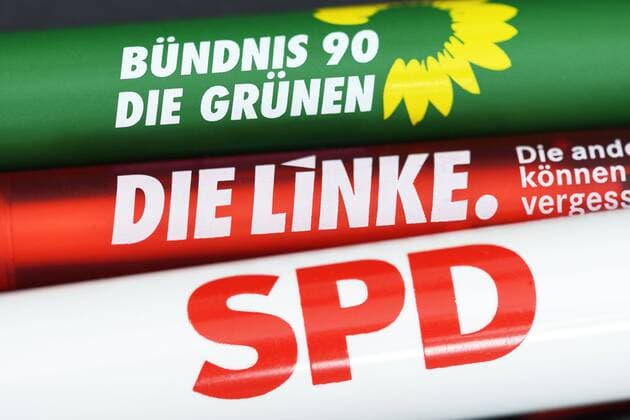 Kugelschreiber von der SPD, die GrÃ¼nen und die Linke, Symbolfoto rot-rot-grÃ¼ne Koalition ** NUR FUER REDAKTIONELLE ZWECKE ** EDITORIAL USE ONLY **