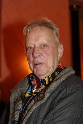 Heinz Baumann Premiere Mein Freund Harvey Komödie im Bayerischen Hof Theater 26. November 2014