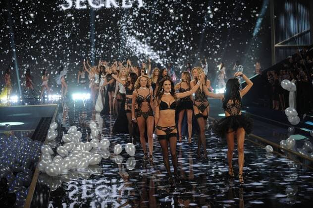 Victoria s Secret fashion show 2014 London, UK. Models walk the runway at the annual Victoria s Secret fashion show 2014 at Earls Court in London on December 2, 2014. LMK200-50203-031211 Landmark Media 