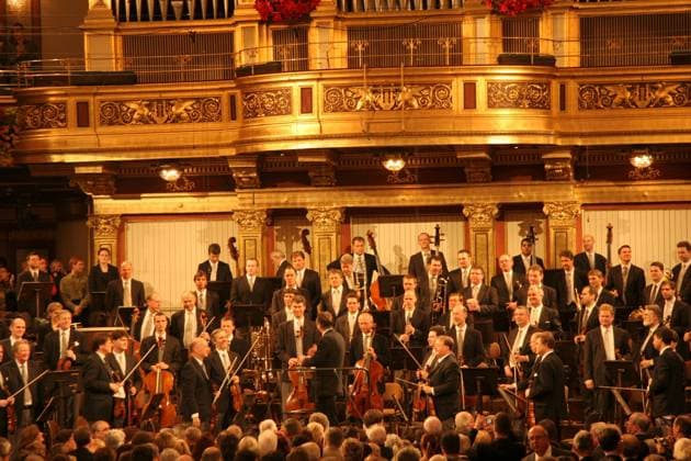 Wien 30 12 2005 - Dirigent - Conductor Mariss JANSONS dirigiert das Neujahrskonzert 2006 - Wiener Philharmoniker - Musikverein