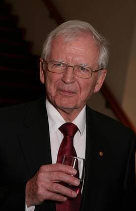 Nobel Prize 2008 - Nobelpreis Stockholm, 07. 12. 2008 Harald zur HAUSEN, Medicine