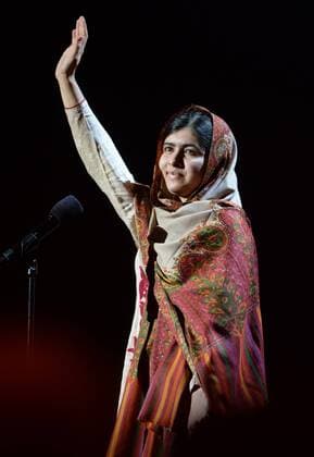 Berühmte Feministinnen, Malala Yousafzai Pakistani activist for female education Malala Yousafzai attends at the Nobel Peace Prize Concert in The Spektrum in Oslo on December 11, 2014.  LON20141210102
