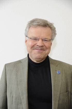 Der ehemalige Wissenschaftsastronaut Reinhold Ewald aufgenommen am 18.01.2015 in Köln.