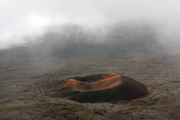 Vulkankrater Formica Leo Piton de la Fournaise, Reunion volcanic crater Formica Leo Piton de la Fournaise , Reunion BLWS385307