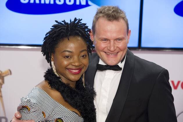 Devid STRIESOW, Schauspieler, mit Ehefrau Francine, Roter Teppich, Red Carpet Show, Ankunft, arrival, Die Verleihung der 50. Goldenen Kamera, der Film- und Fernsehpreis der Programmzeitschrift Hoerzu in Hamburg, Deutschland am 27.02.2017.