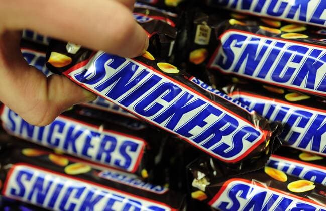 Close up of a snikers bar 