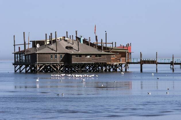Raft Restaurant, Walvis Bay, Namibia, Afrika ibxhal04101102.jpg