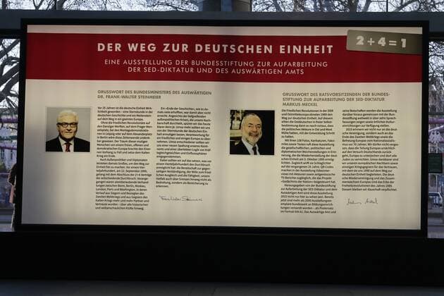 Berlin, Ortsteil Mitte, Auswärtige Amt, Der Weg zur deutschen Einheit. Eine Ausstellung der Bundesstiftung zur Aufarbeitung der SED-Diktatur und des Auswärtigen Amts