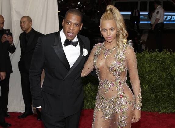 Beyonce and Jay-Z arrive on the red carpet at the Costume Institute Benefit at The Metropolitan Museum of Art celebrating the opening of China: Through the Looking Glass in New York City on May 4, 2015.  NYP20150504308 JOHNxANGELILLO