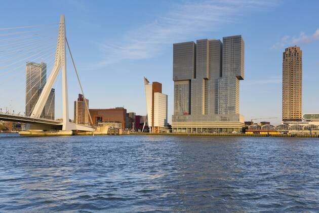 Architektur von Alvaro Siza Vieira Netherlands, Rotterdam, view to skyline  MSF004536