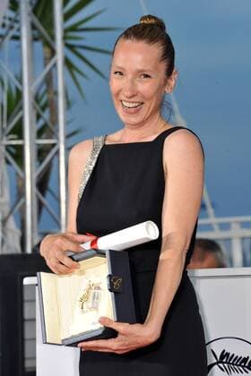 Emmanuelle Bercot mit dem Preis für die beste Darstellerin in Mon roi beim Photocall mit den Preisträgern auf dem Festival de Cannes 2015 68. Internationale Filmfestspiele von Cannes, 24.05.2015 Foto:xL.xFontanax xFuturexImage
