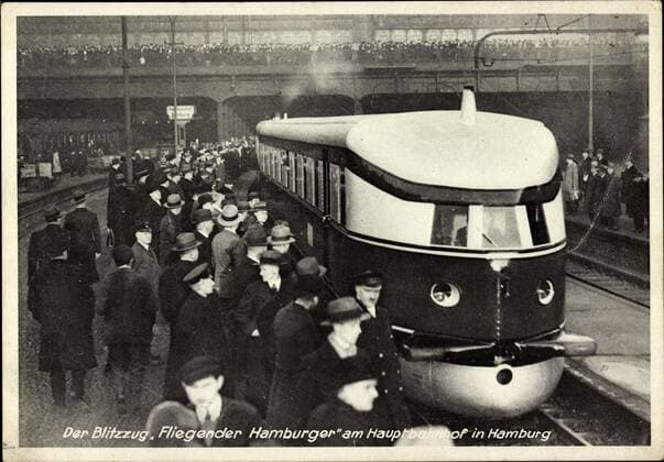 Der Blitzzug, Fliegender Hamburger, Hauptbahnhof Hamburg !AUFNAHMEDATUM GESCHÄTZT!